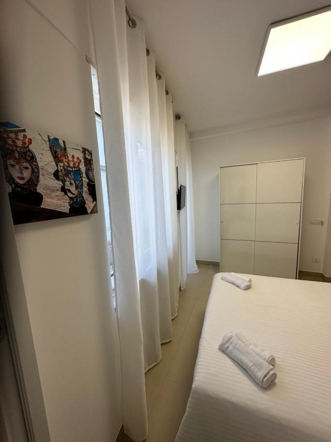 Four Rooms Naxos Giardini Naxos Luaran gambar